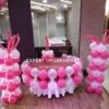 Simple balloon decorations for cake table in hotel near me